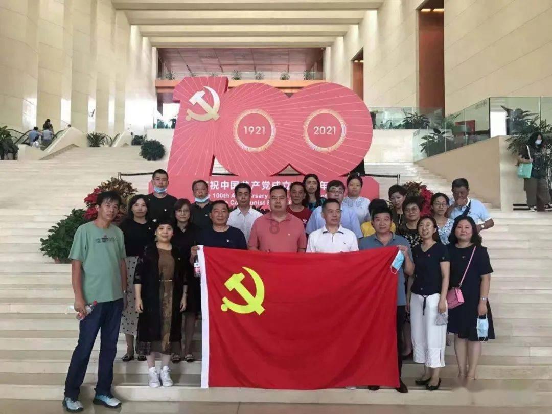 华为P70 Art：镜头参数再次被确认，卫星技术也有新方案！